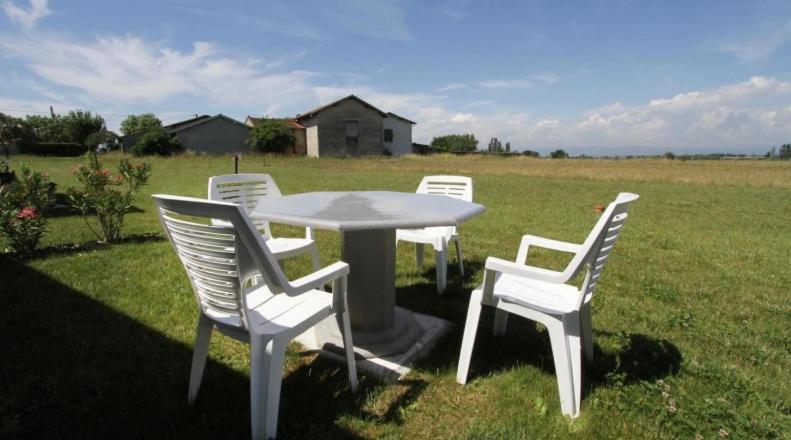 Les Gites des Noyerettes Besayes Extérieur photo
