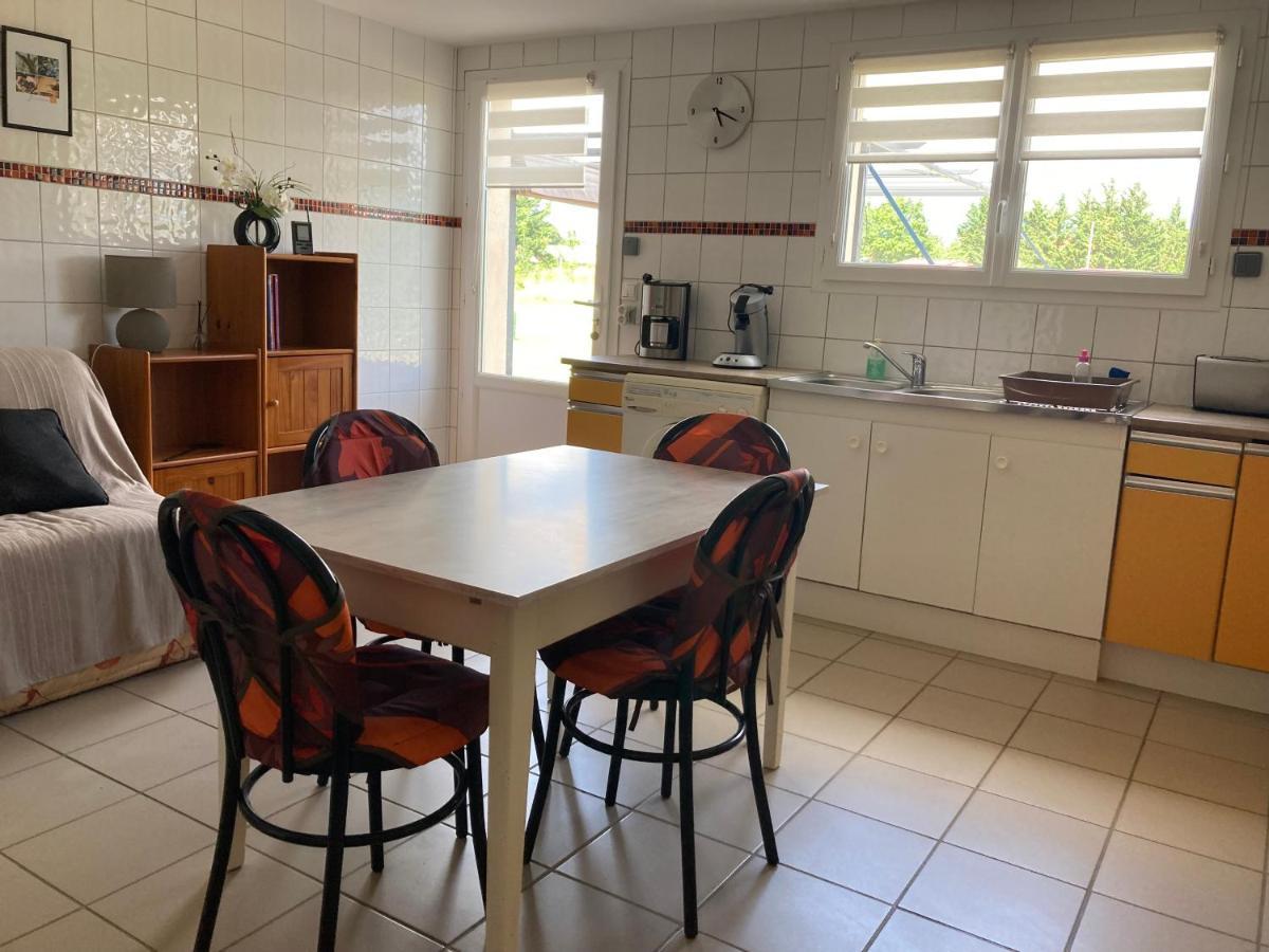 Les Gites des Noyerettes Besayes Extérieur photo